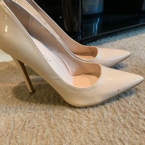 Nude Pump